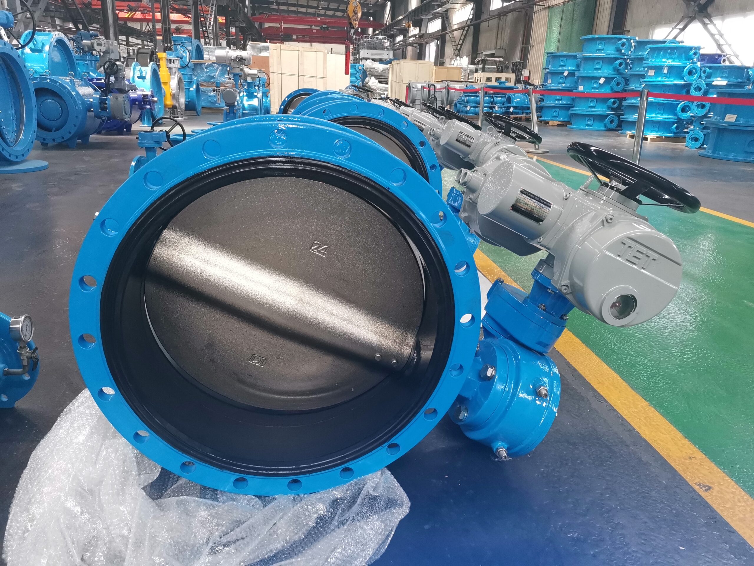 China double flanged butterfly valve
